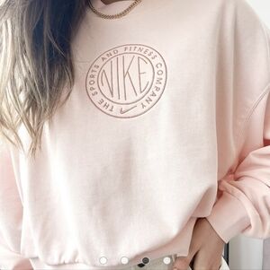 Nike Light Pink Oversized Cropped Sweatshirt